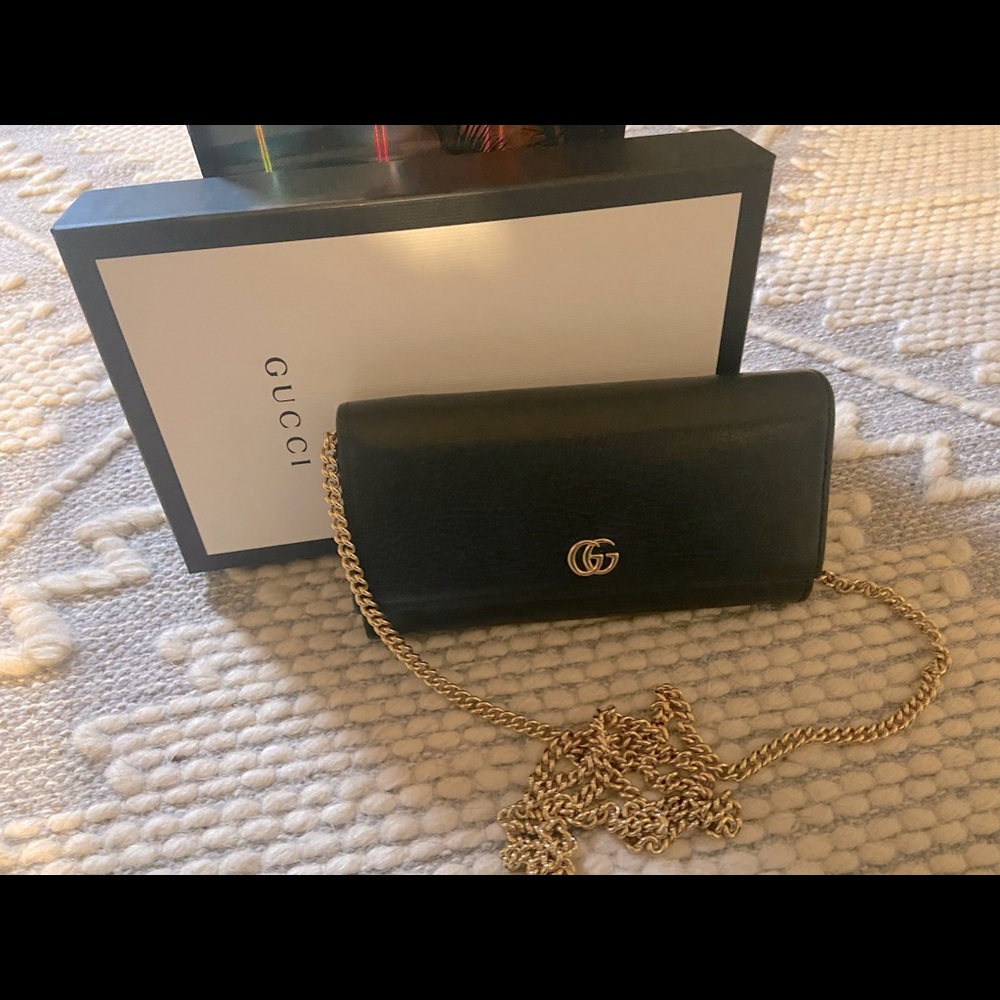 Gucci crossbody wallet
